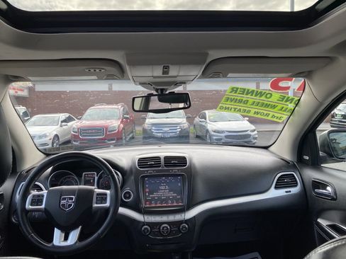 Used 2015 Dodge Journey SXT w/ Sun/Sound Group image 9