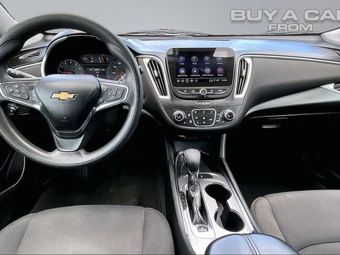 Used 2023 Chevrolet Malibu LT FWD image 16