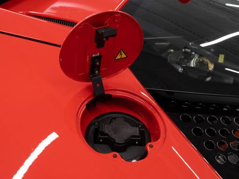 Used 2022 Ferrari SF90 Stradale AWD/4WD image 47
