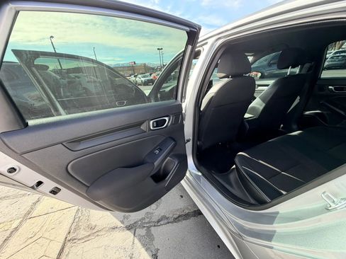 Used 2023 Honda Civic Sport image 12