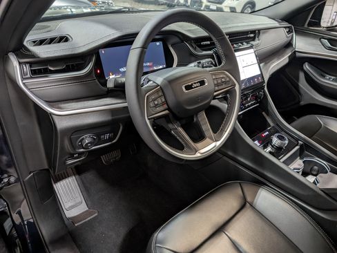 Used 2024 Jeep Grand Cherokee L Limited w/ Trailer Tow Package image 9