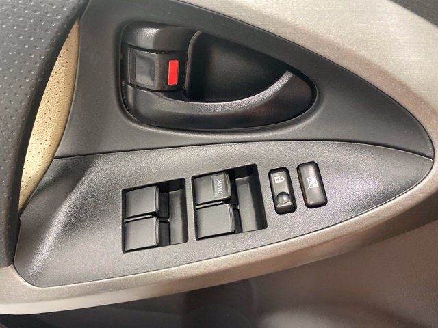 Used 2011 Toyota RAV4 Limited w/ Limited Extra Value Pkg AWD/4WD image 24