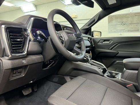 New 2026 GMC Canyon Elevation w/ Convenience Package image 14