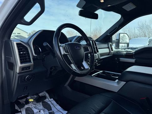 Used 2022 Ford F350 Lariat w/ Lariat Value Package image 17