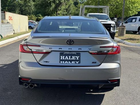 Used 2025 Toyota Camry SE FWD image 22