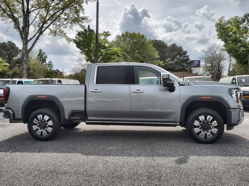 Used 2024 GMC Sierra 2500 Denali w/ Denali Reserve Package image 9