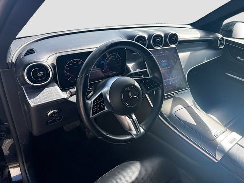 Used 2024 Mercedes-Benz GLC 300 4MATIC image 10