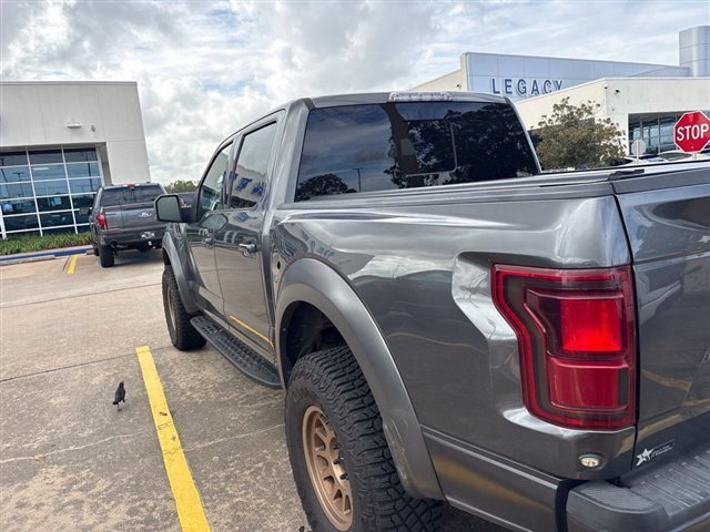 Used 2019 Ford F150 Raptor w/ Equipment Group 802A Luxury AWD/4WD image 15