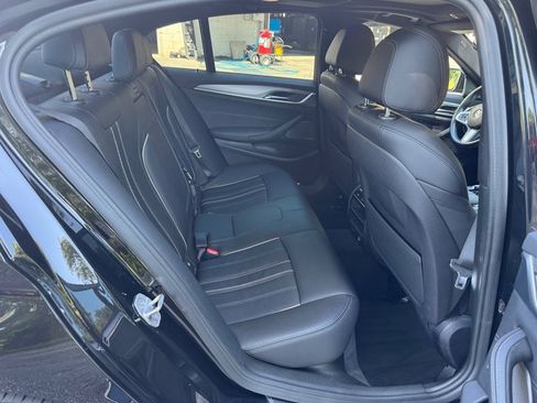 Used 2019 BMW 530i w/ M Sport Package RWD image 15