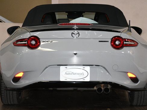 Used 2025 MAZDA MX-5 Miata Club w/ Brembo/BBS Recaro Package RWD image 2