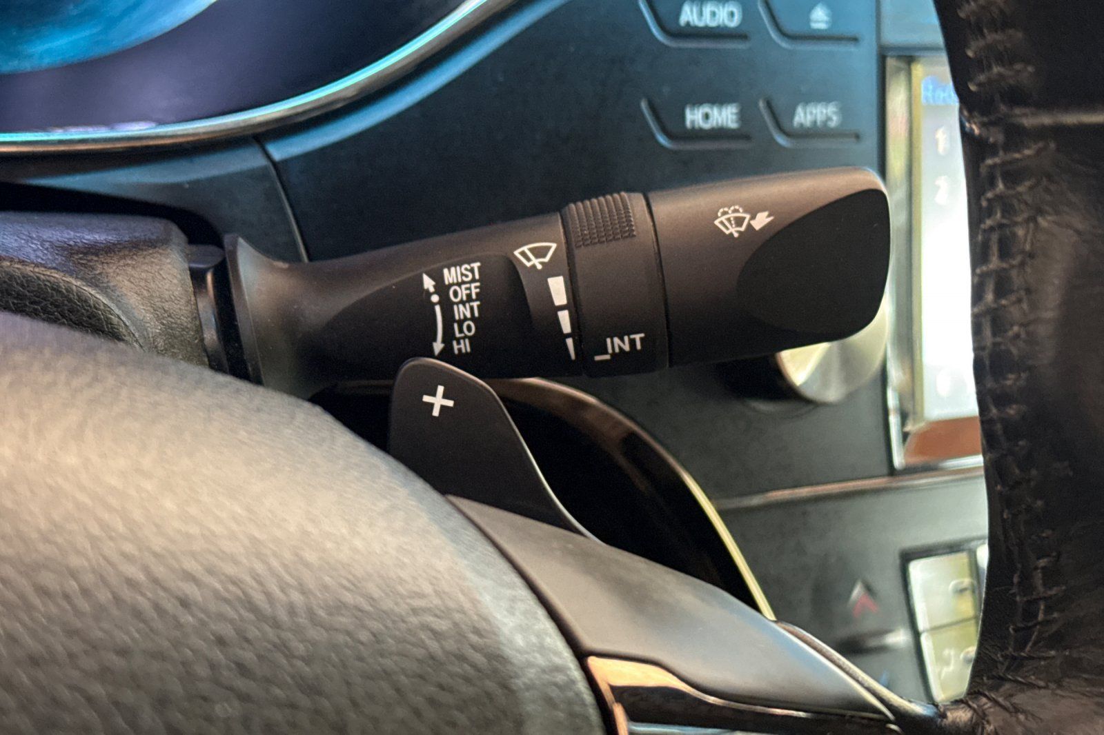 Used 2016 Toyota Avalon Touring FWD image 34