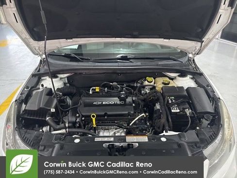 Used 2016 Chevrolet Cruze LS FWD image 40