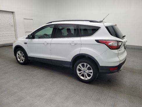 Used 2018 Ford Escape SE image 3