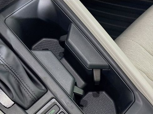 Used 2025 Honda Accord SE image 15