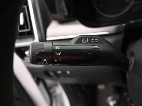 Used 2023 Kia Sorento LX image 33