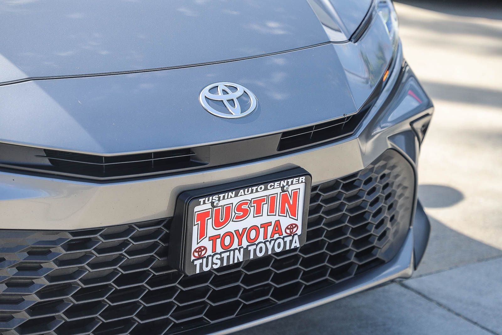 Certified 2025 Toyota Camry SE FWD image 5