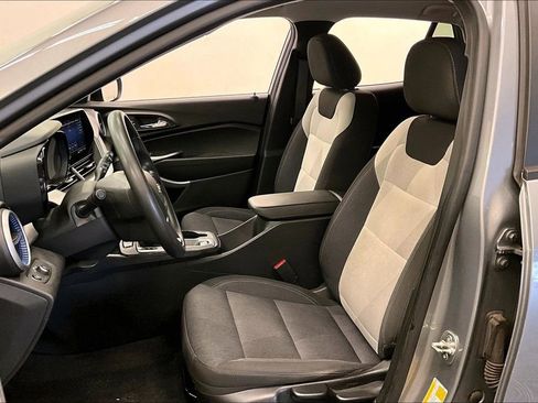 Used 2024 Chevrolet Trax LS w/ Driver Confidence Package FWD image 22