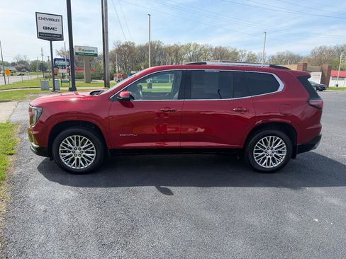 Used 2026 GMC Acadia Denali w/ Super Cruise Package FWD image 2