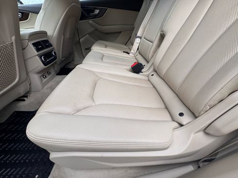 Used 2018 Audi Q7 3.0T Prestige image 20