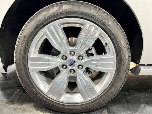 Used 2024 Ford Expedition Max Platinum AWD/4WD image 32