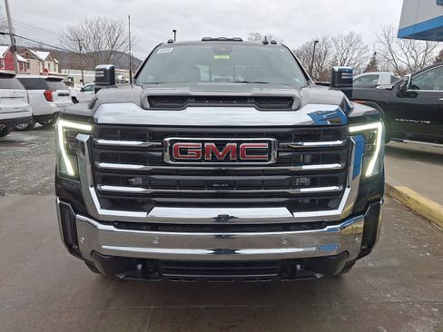 New 2026 GMC Sierra 2500 SLT w/ SLT Premium Package image 2