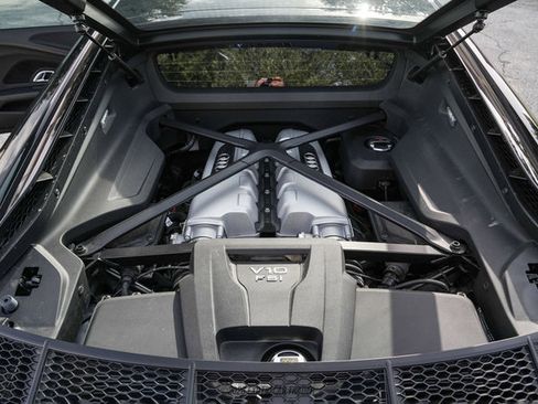 Used 2023 Audi R8 V10 performance RWD image 15