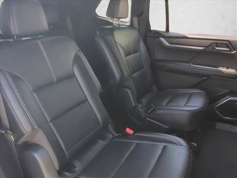 Used 2024 GMC Acadia Elevation AWD/4WD image 21