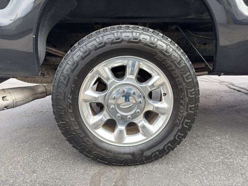 Used 2011 Ford F250 Lariat w/ Lariat Interior Pkg image 13