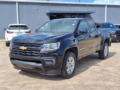 Used 2022 Chevrolet Colorado LT w/ Fleet Safety Package RWD image 3