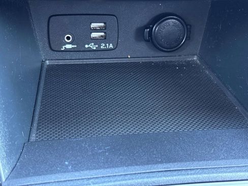 Used 2020 Subaru Crosstrek 2.0i Limited w/ Moonroof Package w/Navigation image 31