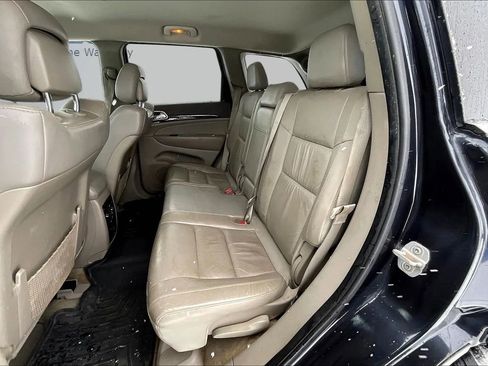 Used 2013 Jeep Grand Cherokee Laredo AWD/4WD image 26