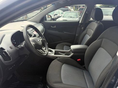 Used 2016 Kia Sportage LX AWD/4WD image 11