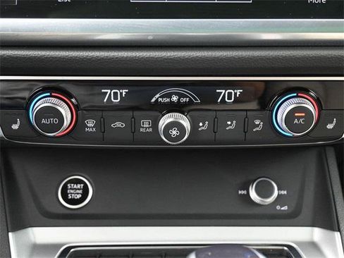 Certified 2025 Audi Q3 2.0T Premium w/ Convenience Package image 23