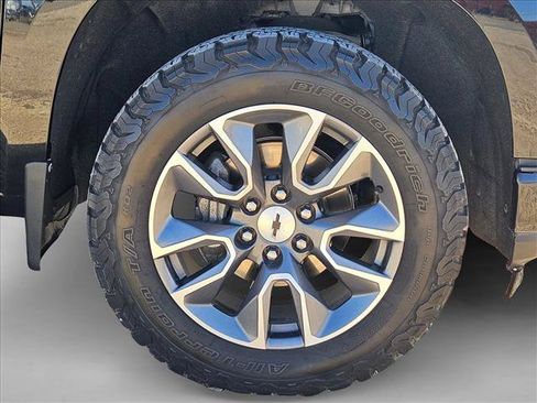 Used 2021 Chevrolet Silverado 1500 RST w/ Texas Edition Plus AWD/4WD image 22
