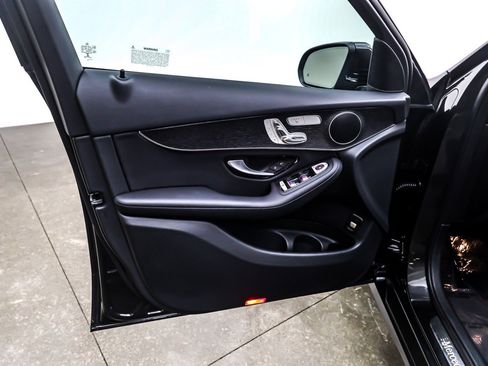 Used 2022 Mercedes-Benz GLC 300 image 21