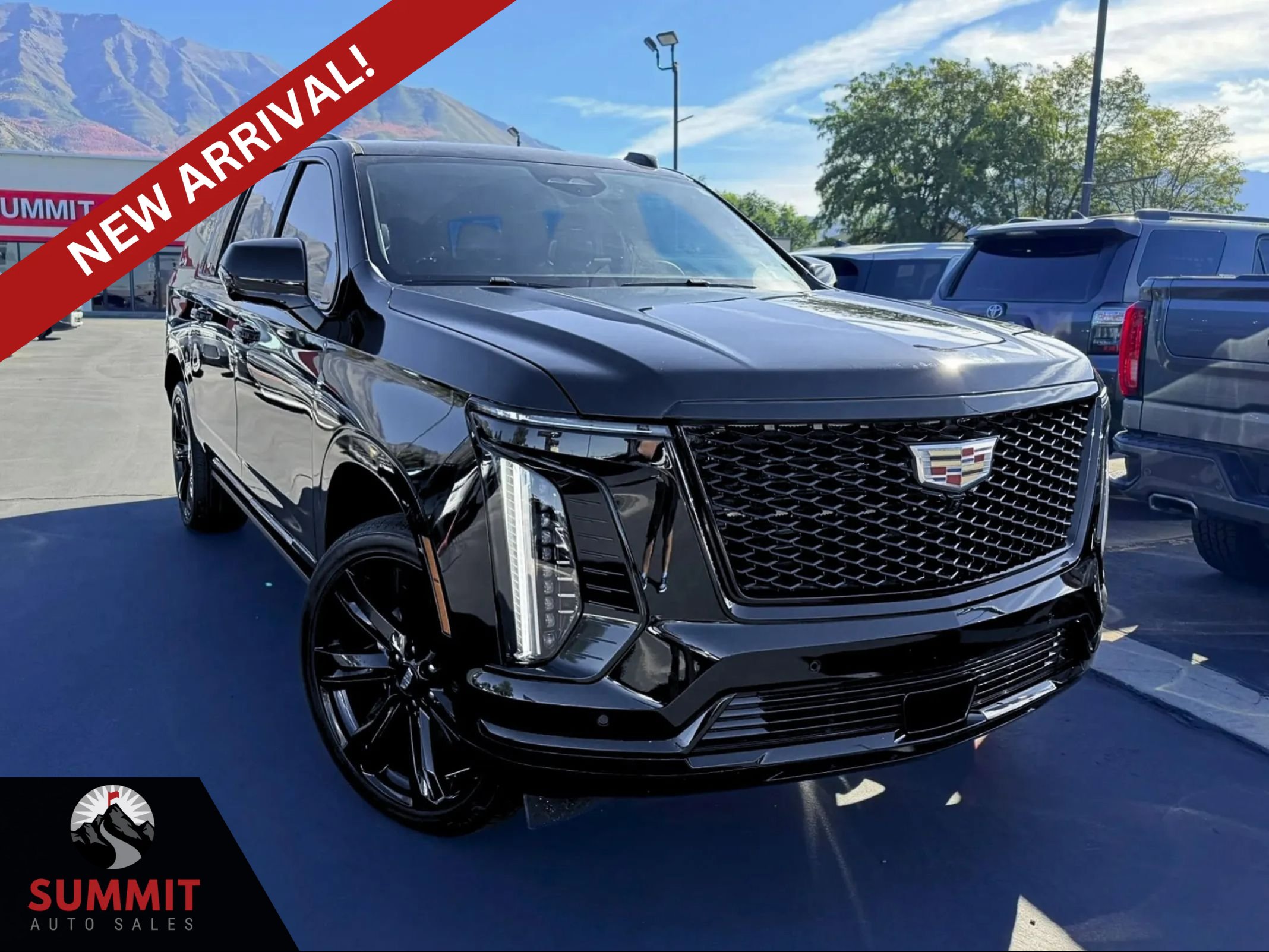Used 2025 Cadillac Escalade ESV Sport Platinum AWD/4WD image 1