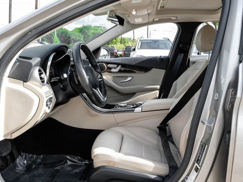 Used 2019 Mercedes-Benz C 300 Sedan image 29