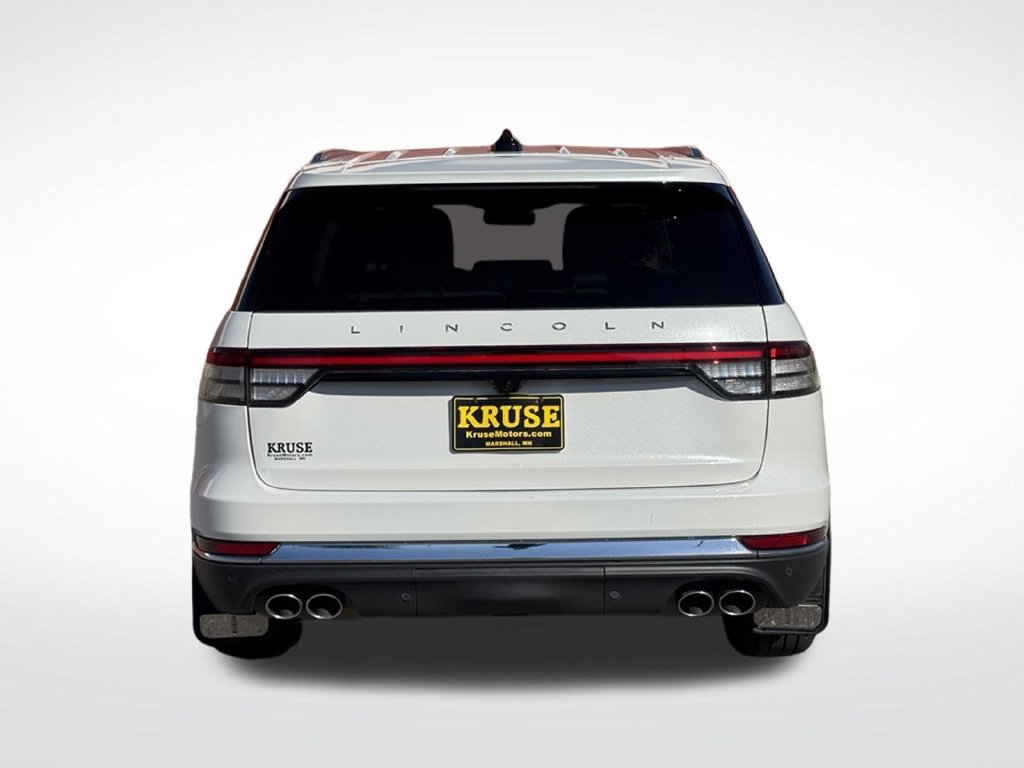 Used 2026 Lincoln Aviator AWD image 36
