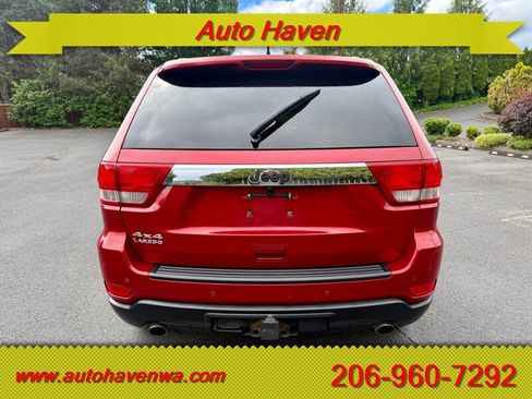 Used 2011 Jeep Grand Cherokee Laredo AWD/4WD image 5
