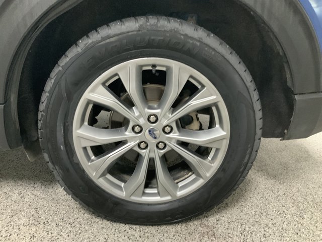 Used 2020 Ford Explorer Limited AWD/4WD image 12