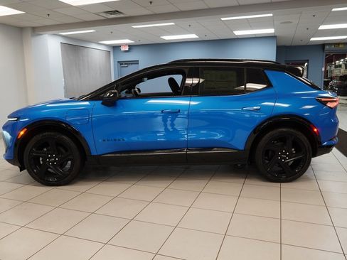 New 2026 Chevrolet Equinox EV RS image 2