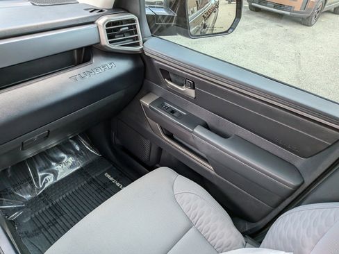 Used 2023 Toyota Tundra SR5 w/ SR5 Convenience Package AWD/4WD image 17