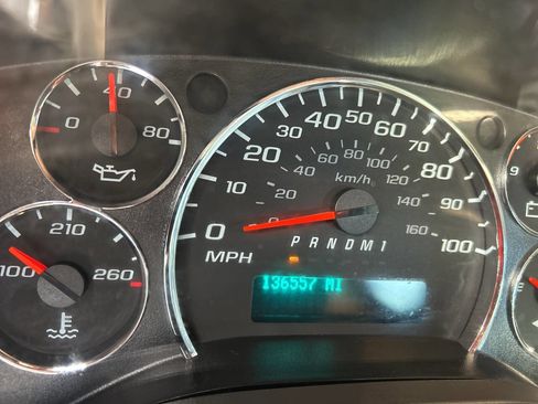 Used 2019 Chevrolet Express 2500 w/ Driver Convenience Package image 13