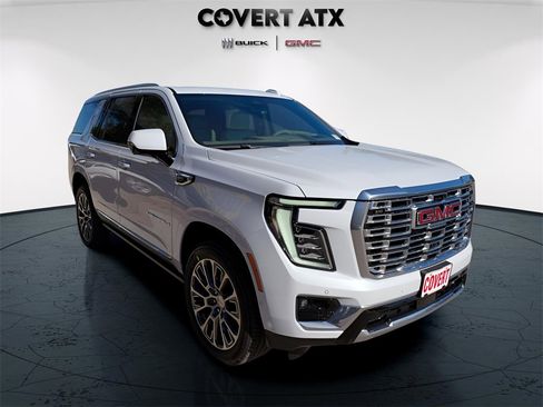 New 2026 GMC Yukon Denali w/ Sun & Power Step Package image 7