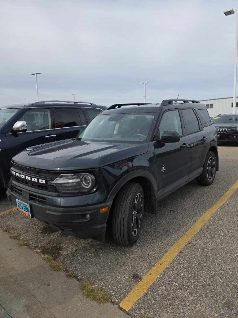 Used 2023 Ford Bronco Sport Outer Banks w/ Tech Package AWD/4WD image 3