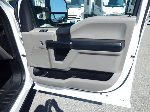 Used 2020 Ford F350 XL w/ Power Equipment Group image 23