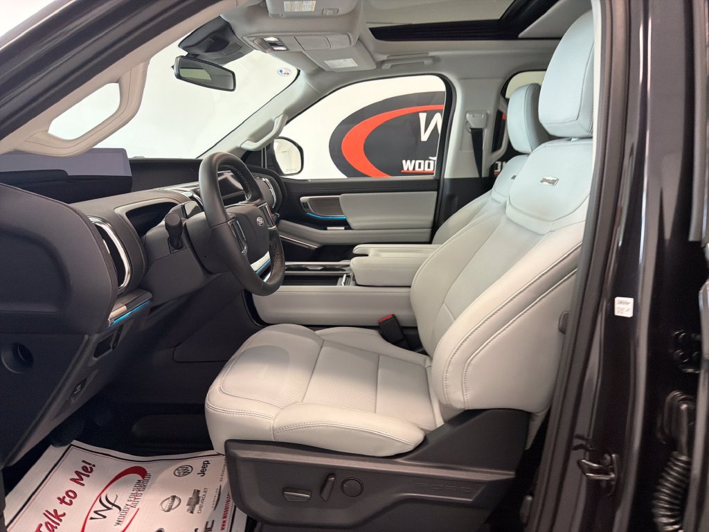 New 2027 Ford Expedition Max Platinum w/ Driver's Package RWD image 8