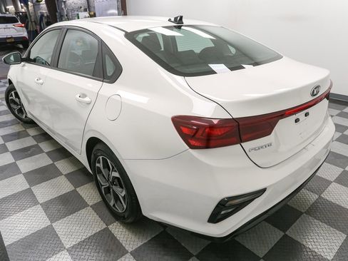 Used 2019 Kia Forte LXS image 9