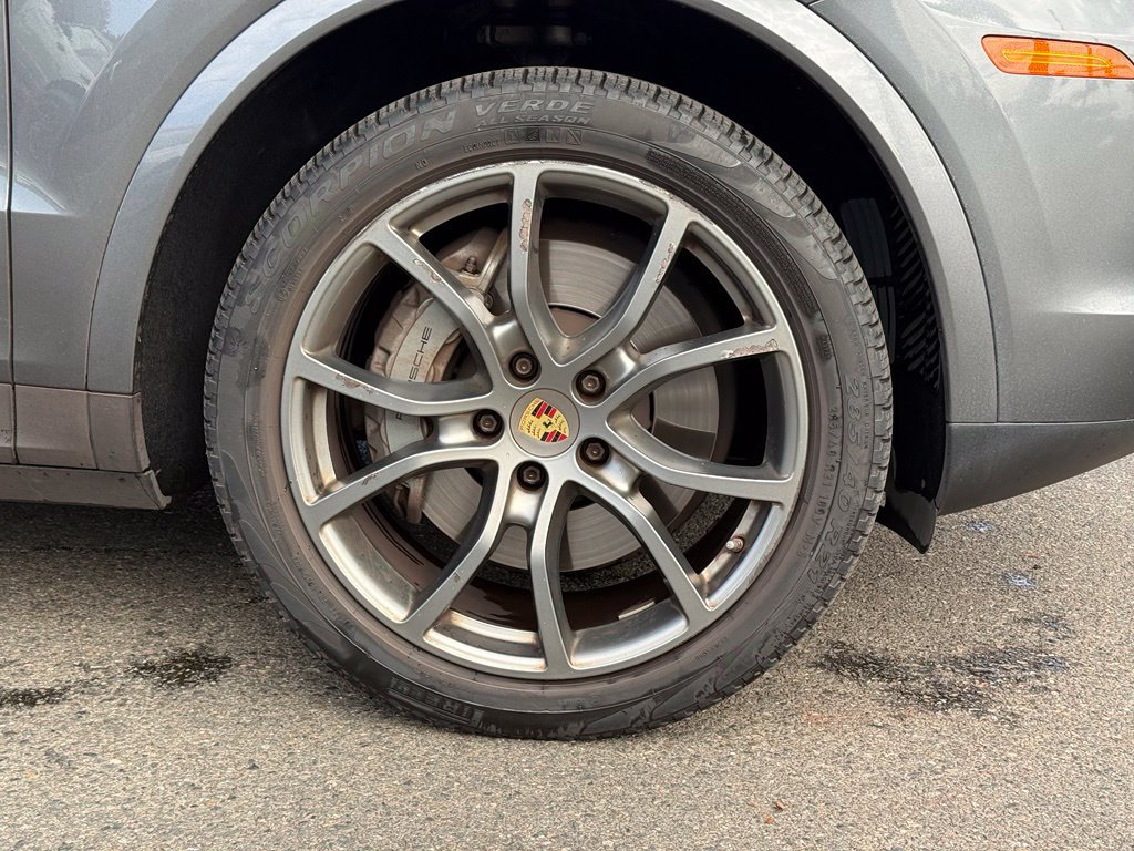Used 2021 Porsche Cayenne S AWD/4WD image 14