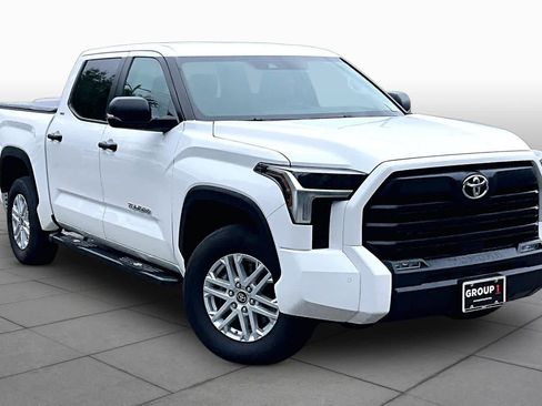 Used 2024 Toyota Tundra SR5 w/ SR5 Convenience Package AWD/4WD image 3